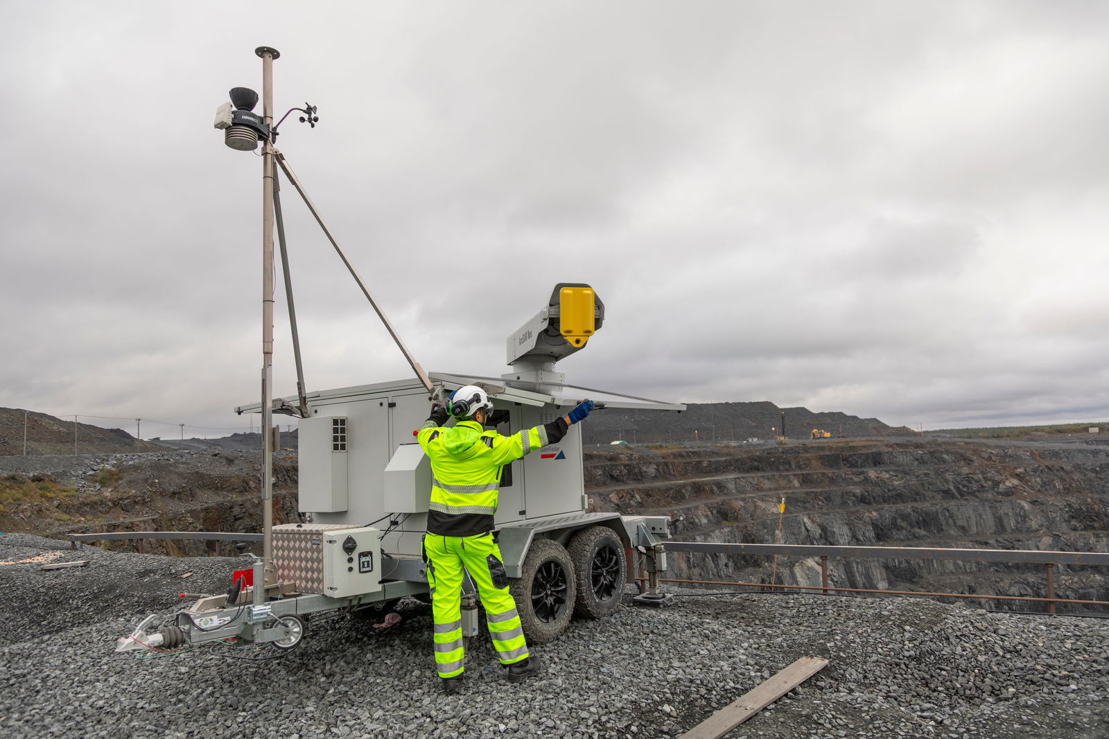 IDS GeoRadar launches ArcSAR Neo to strengthen slope-risk management and mine safety